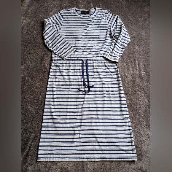 J. Peterman Dresses & Skirts - J. Peterman cream and white striped relaxed fit maxi dress with drawstring waist